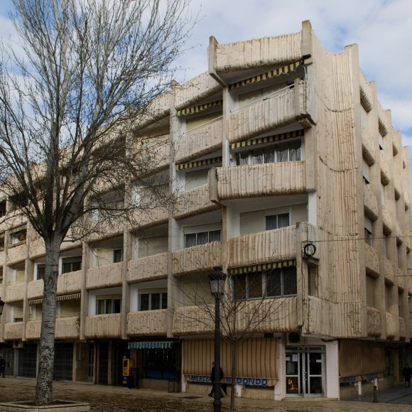 Daimiel, edificio construido por Miguel Fisac